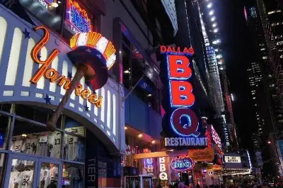 Wily Woman at Dallas BBQ Nabbed for Dining and Dashing, Scratches Manager and Spits at Cop: Suspect Has Been Arrested Multiple Times for Unpaid Tabs