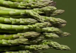 Hate asparagus? Try it raw — and in this bright pasta salad